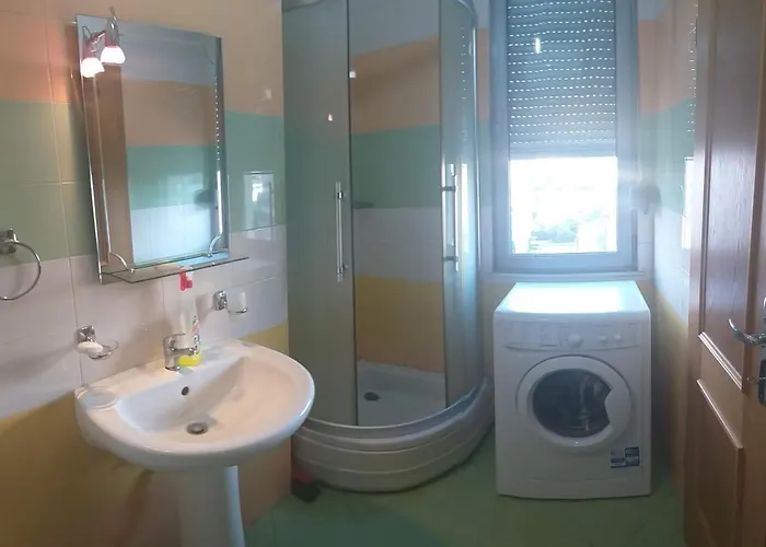 Sol 3 * Τίρανα